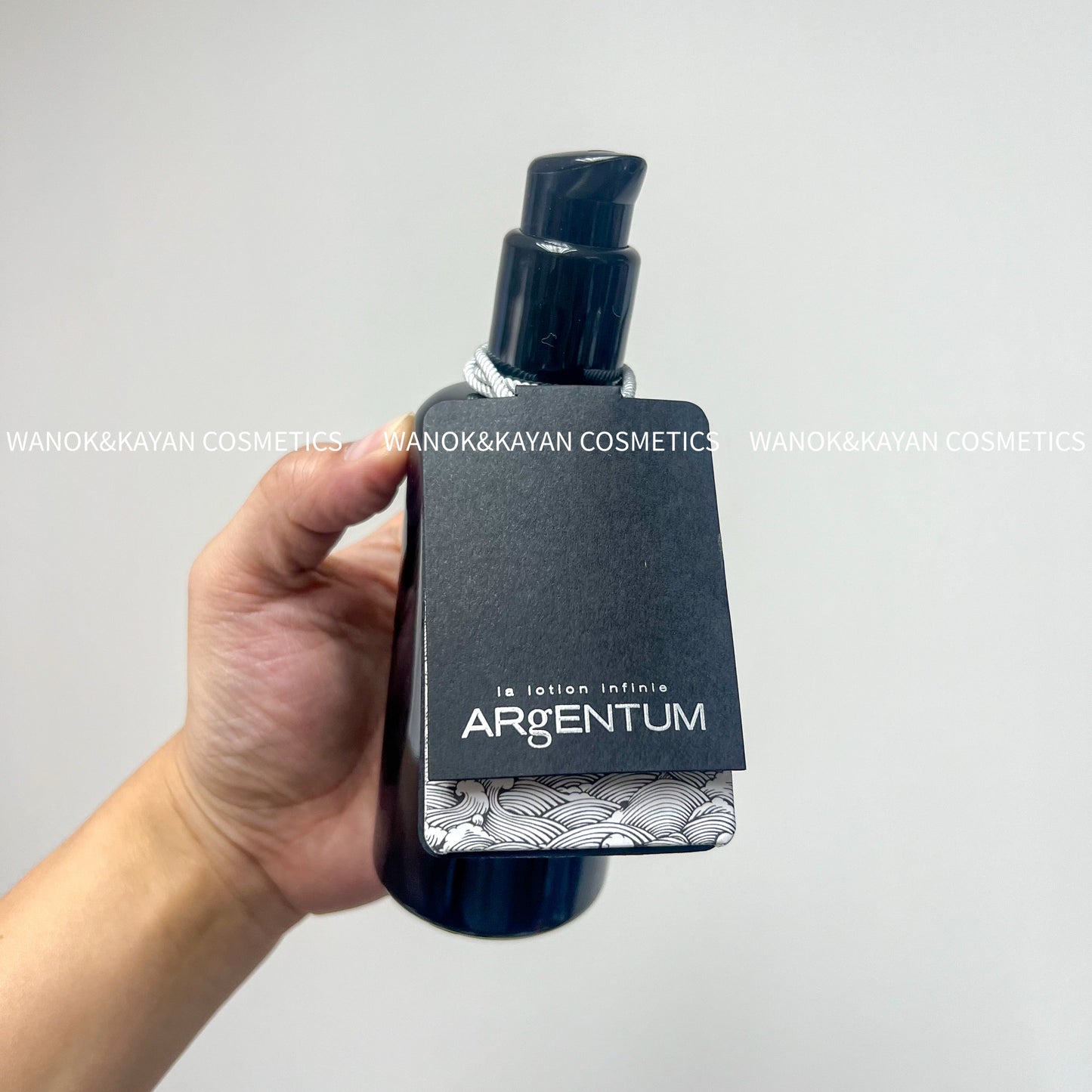包順豐 ARgENTUM 歐臻廷 保濕身體精華乳滋潤銀乳200ml身體乳無盒 Argentum Apothecary 極緻補濕身體乳霜 200ml ARgENTUM HYDRATING BODY CREAM