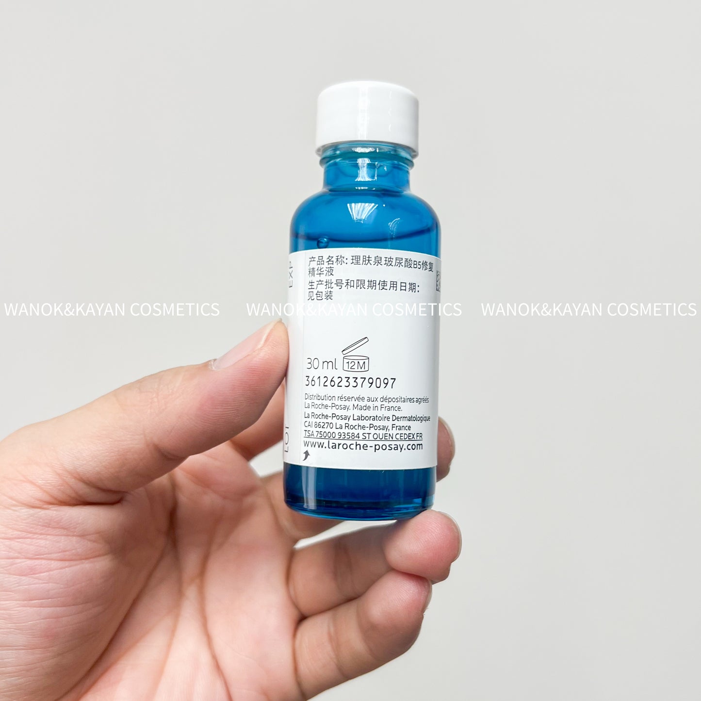 包順豐 La Roche-Posay 理膚泉 HYALU B5抗皺緊緻精華 30ml 玻尿酸B5精華液30ml 高保濕舒緩敏感肌玻修復小藍瓶。Laroche Posay La roche-Posay。Laroche-Posay。理膚泉。HYALU B5 SERUM