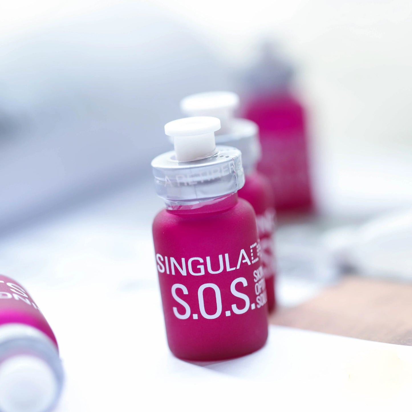 抗老緊致鼻祖 包順豐 西班牙Singuladerm 六勝肽SOS緊致精華10mlx4支 XPERT S.O.S.
Anti-aging beauty optimizing complex