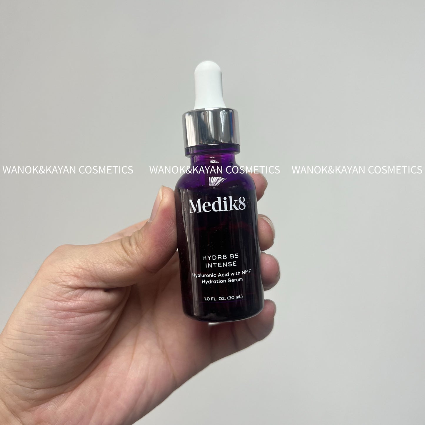 包順豐 Medik8 花青素透明質酸B5保濕精華30ml抗炎緊致 加強版 HYDR8 B5 INTENSE Hyaluronic Acid with NMF Replenish & Boost