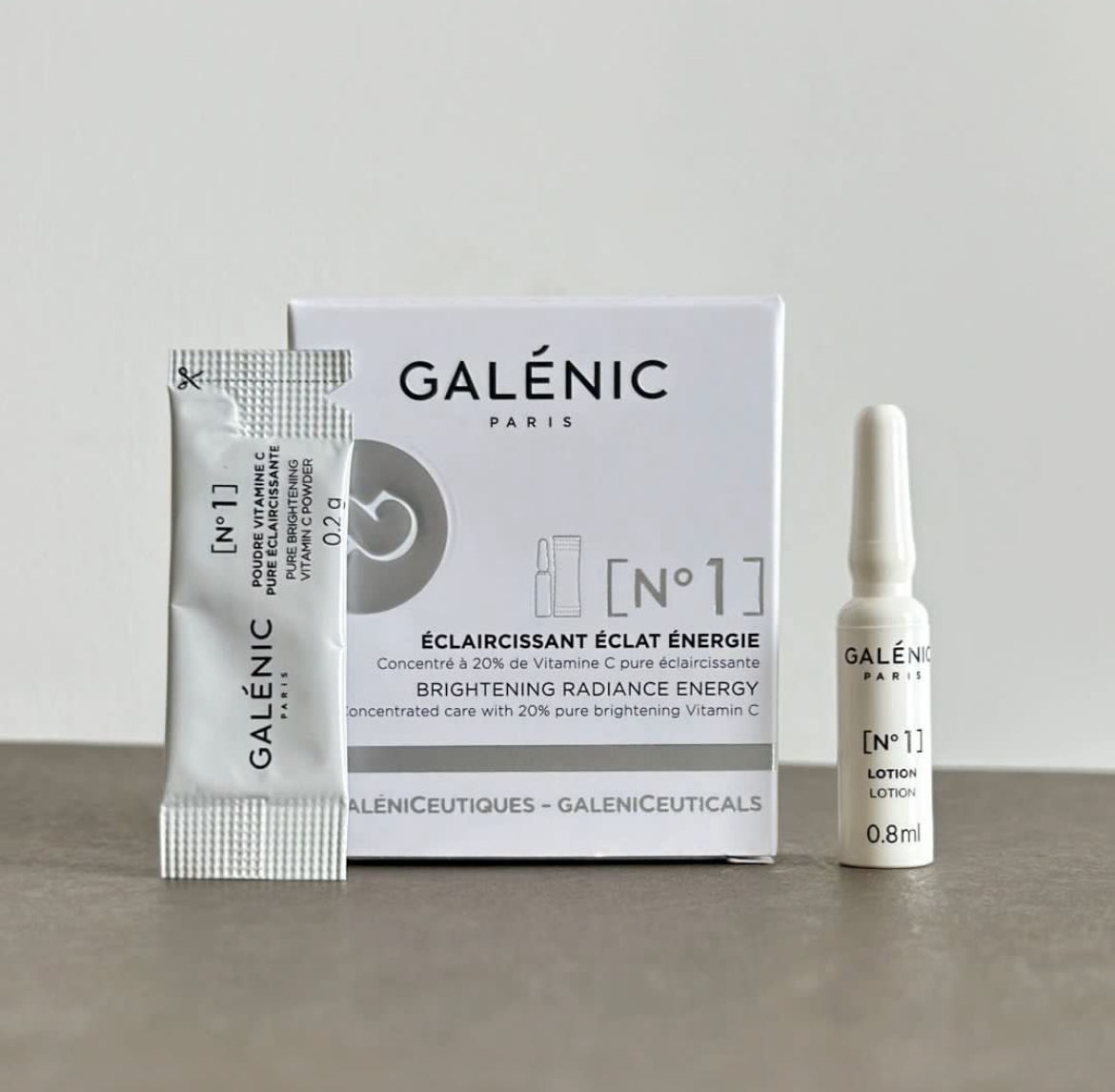 包順豐 GALENIC 法國 科蘭黎 VC精華科研護膚系列一號光感活力3組24組 POUDRE VITAMINE C PURE ÉCLAIRCISSANTE