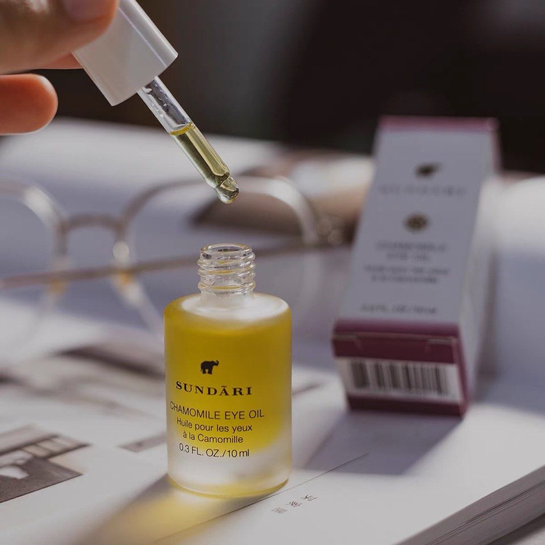 包順豐 美國 Sundari CHAMOMILE EYE OIL 洋甘菊精華眼部眼油 eye。Huile pour les yeux à la Camomille 10ml