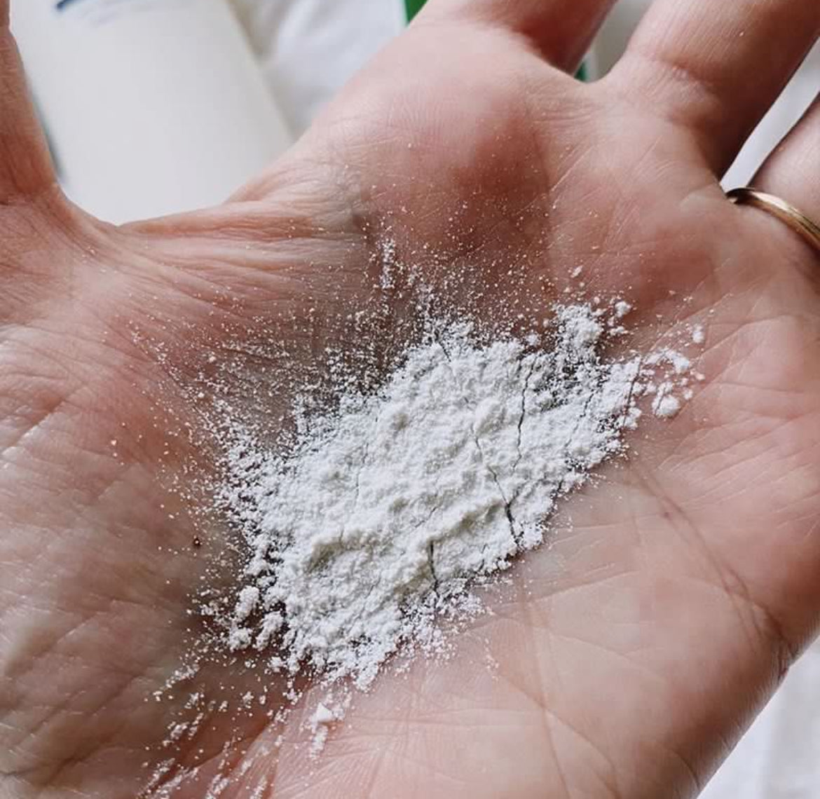 包順豐 MBR Medical Beauty Research 德國 MBR 鑽石精粹酵素亮顏粉 80g 潔顏粉酵素潔面80g。Hautpflege an der Grenze zur Medizin Enzyme Cleansing Booster Pure Perfection 100 N