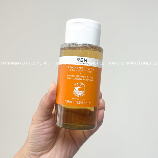 包順豐 英國 REN 黑頭閉口收割機！REN 果酸水爽膚水收斂毛孔去閉口黑頭痘痘 250ml。REN CLEAN SKINCARE RADIANCE DAILY AHA TONIC