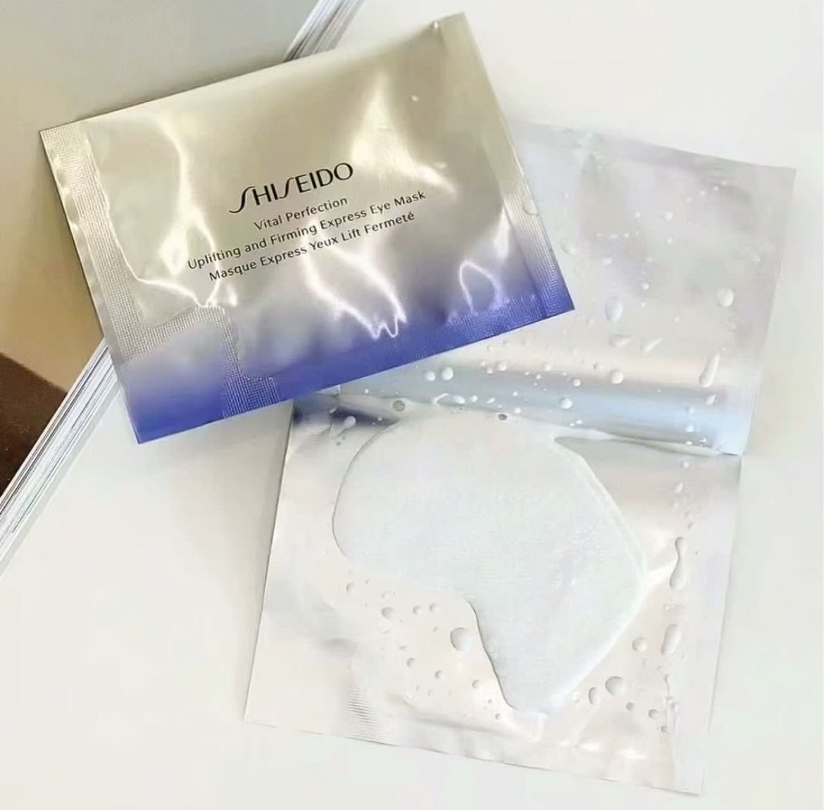 10片$209 包順豐 資生堂 Shiseido 悅薇眼膜眼紋小熨斗修護緊致淡化黑眼圈單一對新版 Vital Perfection Uplifting and Firming Express Eye Mask