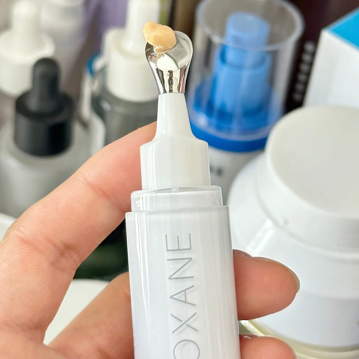 包順豐 原裝正貨 瑞士 teoxane R2 eye 第二代 凝時抗黑眼圈精華眼霜 15ml Teoxane R[II] EYES RHA ADVANCED EYE CONTOUR