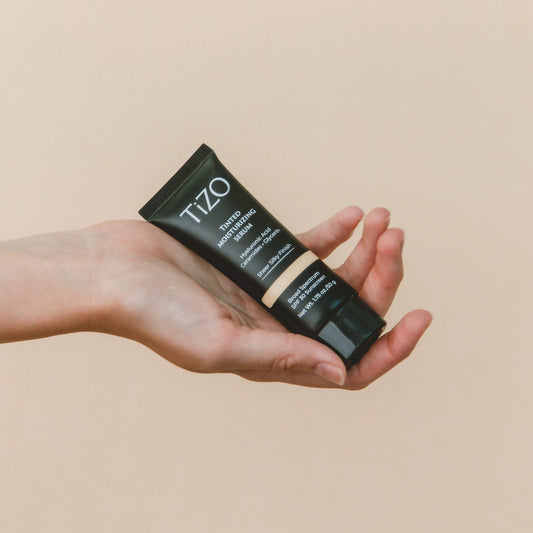 包順豐 Tizo 潤色精華保濕霜 SPF30有色面霜防曬霜 純物理防曬 50g TiZO TINTED MOISTURIZING SERUM Hyaluronic Acid Ceramides • Glycerin