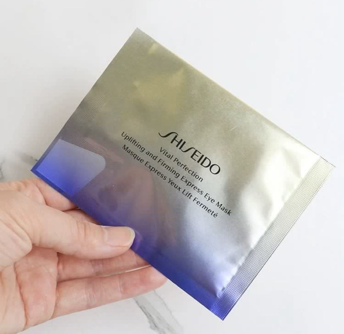 10片$209 包順豐 資生堂 Shiseido 悅薇眼膜眼紋小熨斗修護緊致淡化黑眼圈單一對新版 Vital Perfection Uplifting and Firming Express Eye Mask