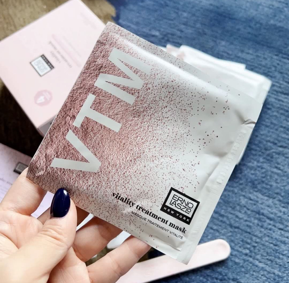 包順豐 Erno Laszlo 奧倫納素 水療再生冰白面膜 冰白面膜一盒4組 vitality treatment mask（STEP 1 ：4x37 ml + STEP 2 ：4×5.5g）