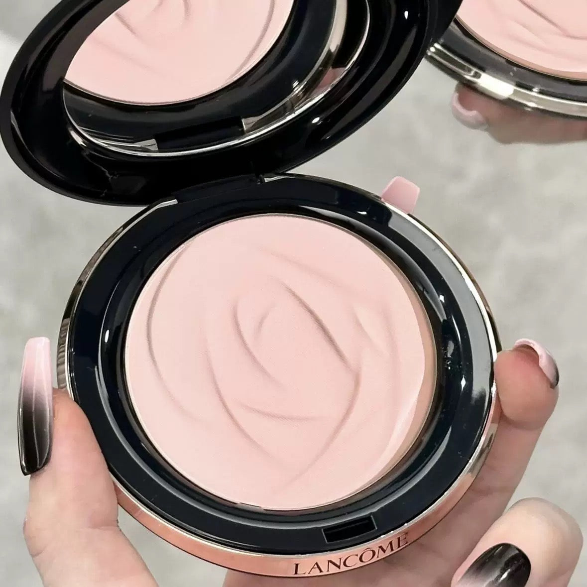 蘭蔻 Lancome 持妝柔焦定妝粉餅 10g Teint Idole Ultra Wear Skin Refining Setting Powder (#01 OHLALA粉色)